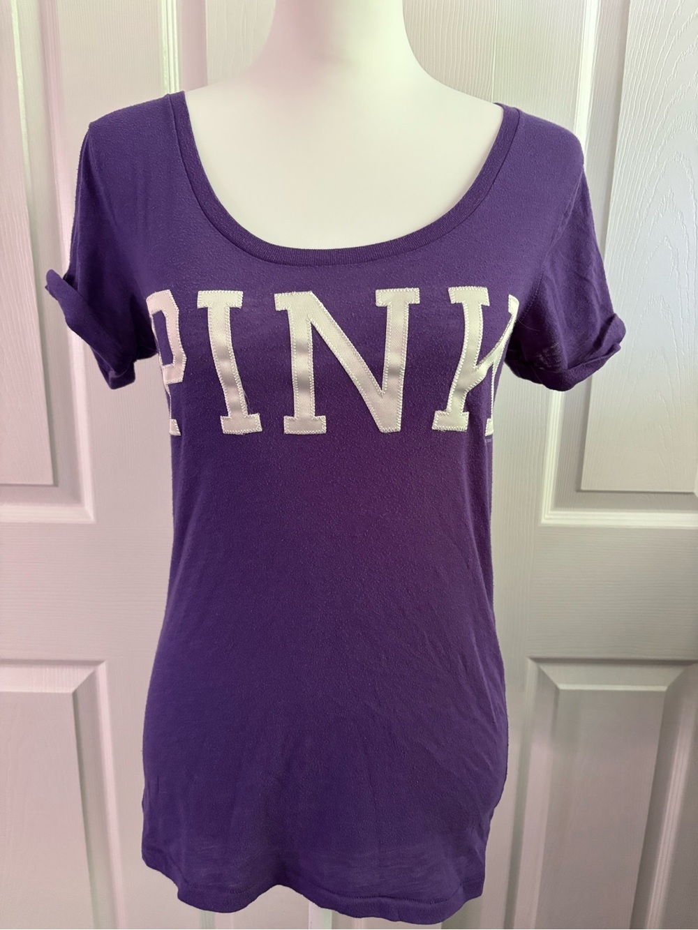 2011 PINK Victoria's Secret Purple Logo Scoop Neck Short Sleeve T-Shirt Size S